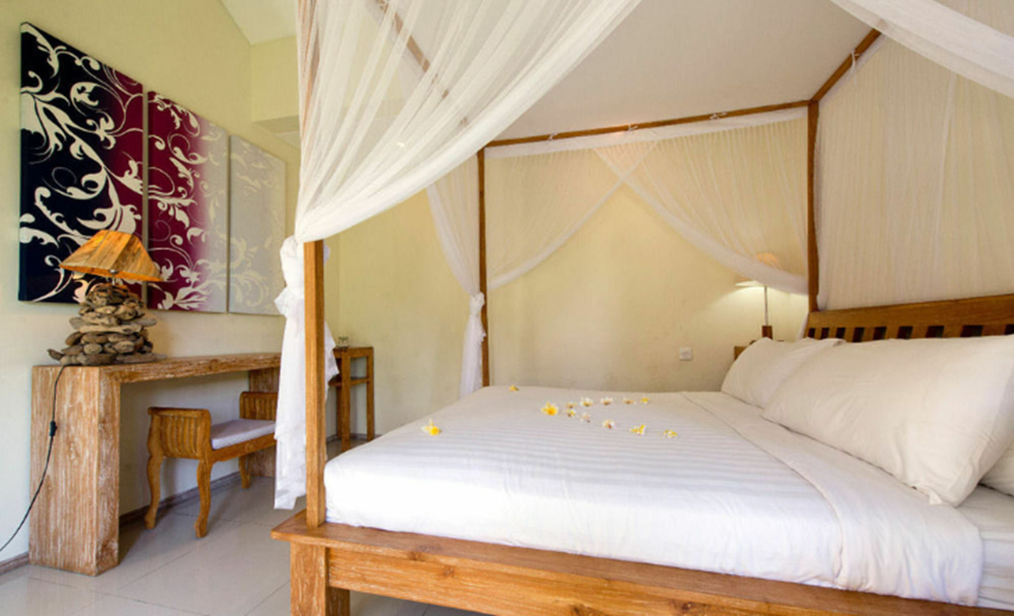 Lestari Villa *